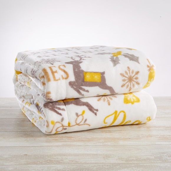 Great Bay- Esmay Collection: Carol -Velvet Sherpa Throw Blanket- NWT - 50 x 60” - Picture 3 of 6